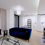 Soho House Executive Apartment Nr Westfields